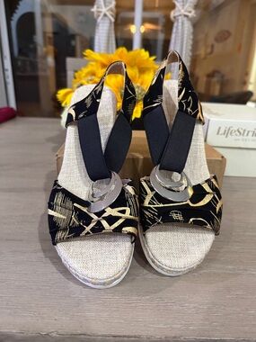Wedge Slingback Sandals in Black & Gold